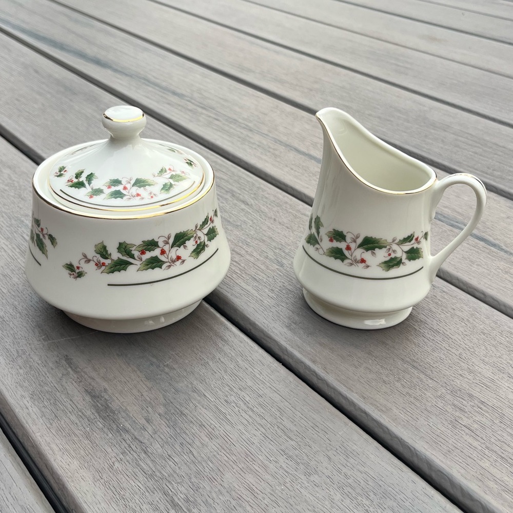 Vintage; Caldor; Porcelain Ware; Sugar Bowl & Creamer; Holly Leaf Design; In Box